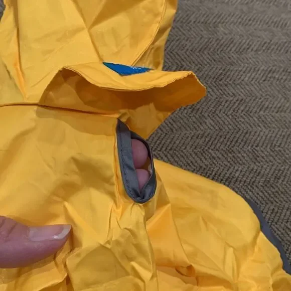 Small Dog or Cat Packable Yellow Raincoat. - Picture 4 of 7